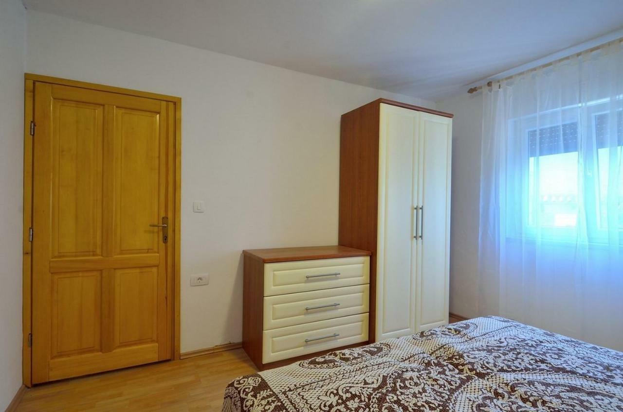 Apartment Nada With Private Pool Buzet Bagian luar foto